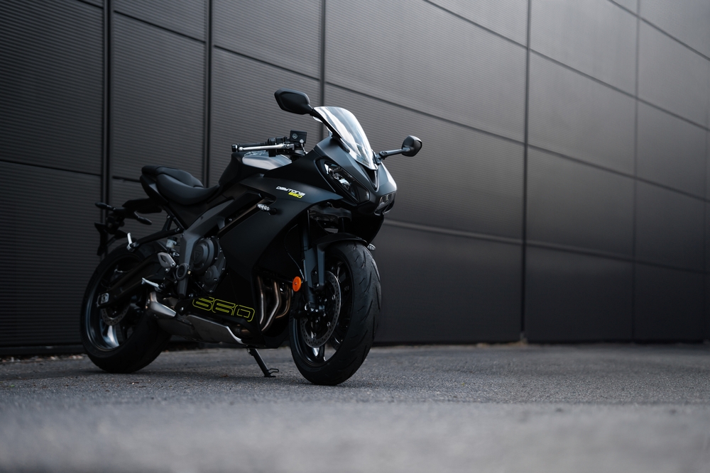 Image of a black motorbike.